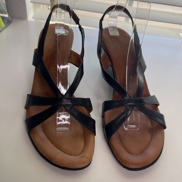 Gentle Souls Wedge Sandals Size 9 Black Leather Strappy Classic Cushion Footbed - Picture 3 of 11